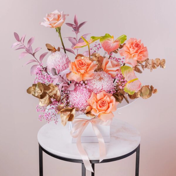 Blooming Surprise Hatbox with Roses & Disbuds